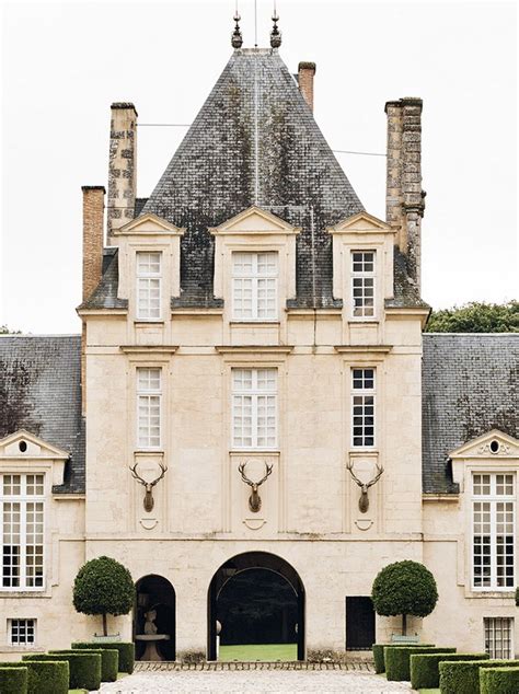 hubert de givenchy chateau du jonchet|hubert de givenchy house.